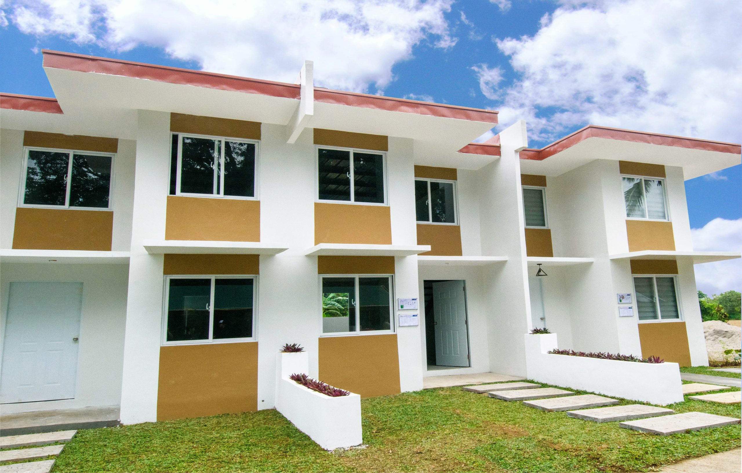 new edited sideview house copy